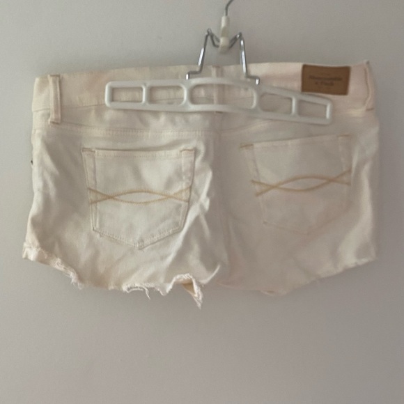 Vintage Abercrombie &Fitch white jeans short - Picture 2 of 6